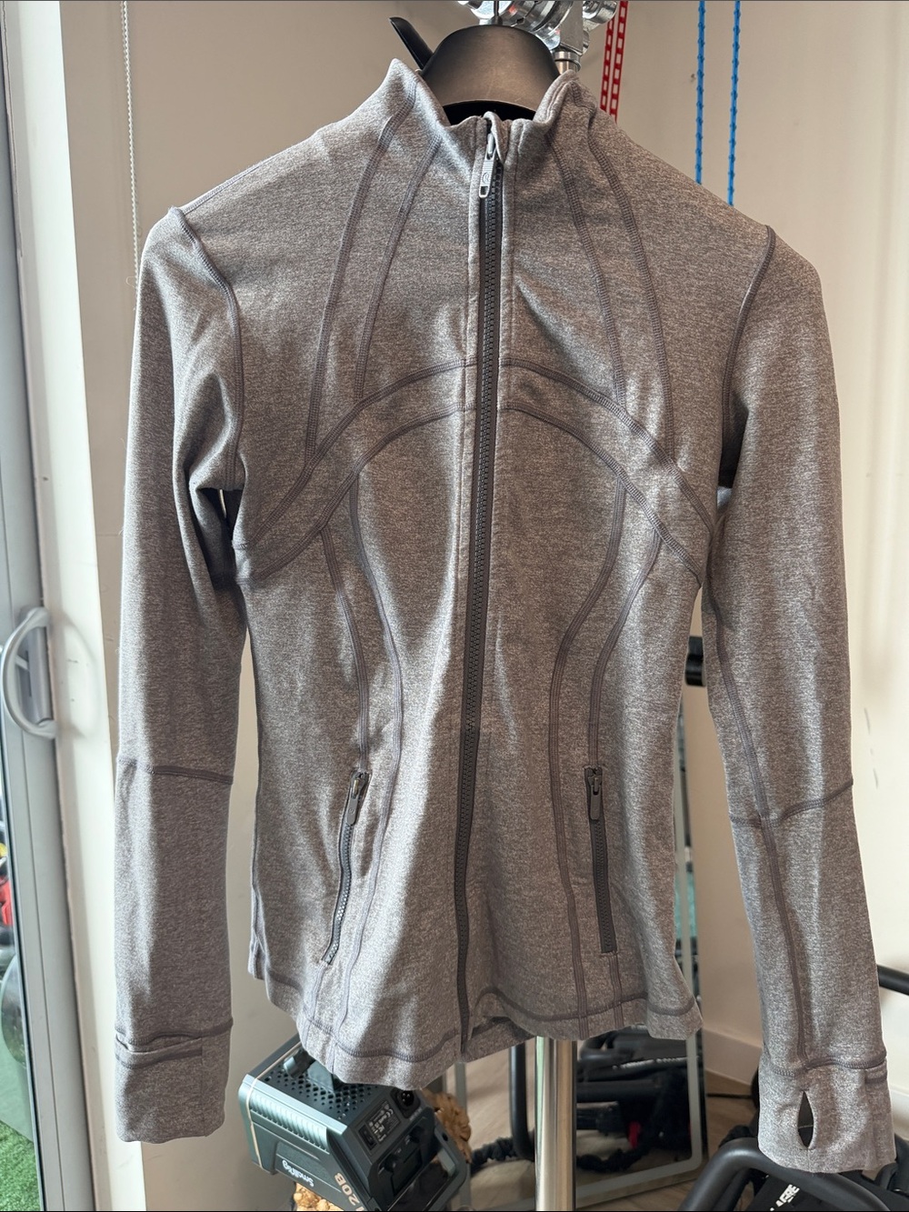 Lululemon women’s Full-Zip define Jacket